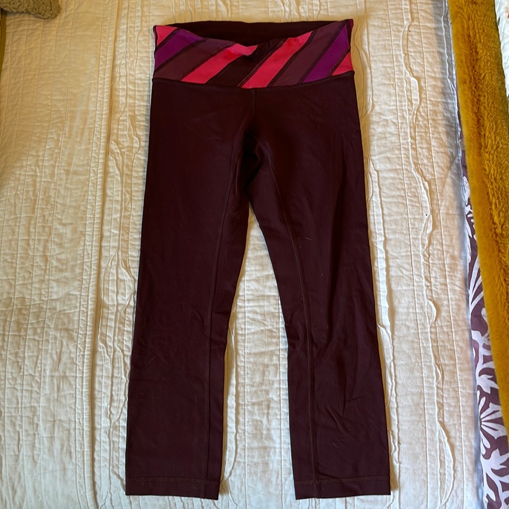 Lululemon 21” Wunder Under maroon Leggings Size 4